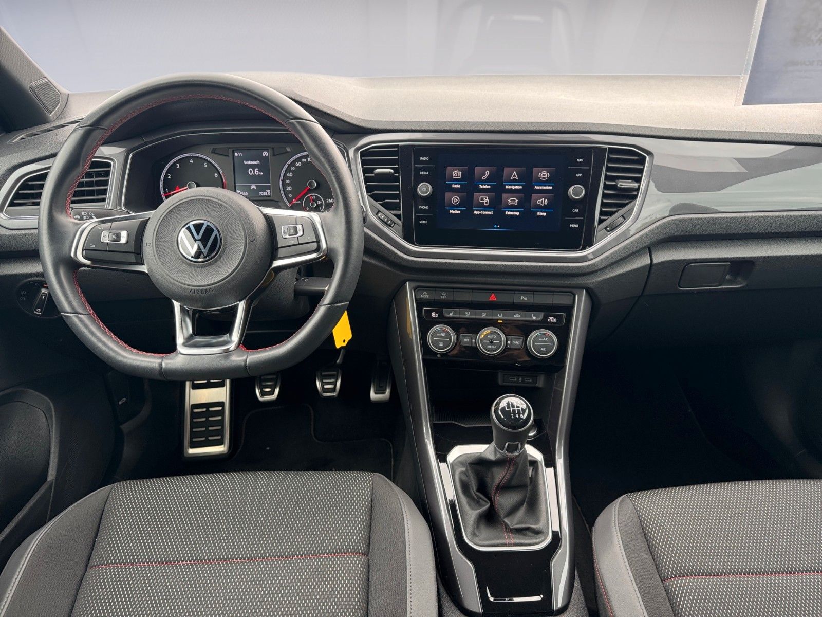 Fahrzeugabbildung Volkswagen T-Roc Sport 1.5 TSI