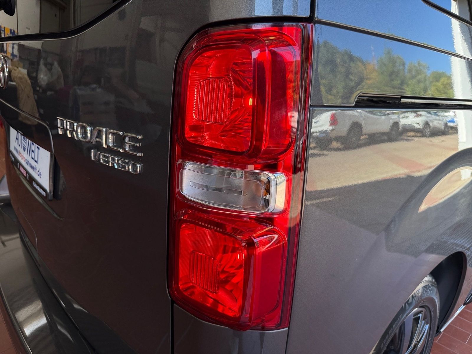 Fahrzeugabbildung Toyota Proace Verso 2.0 D-4D L1 Executive Pano,Kam.,AHK