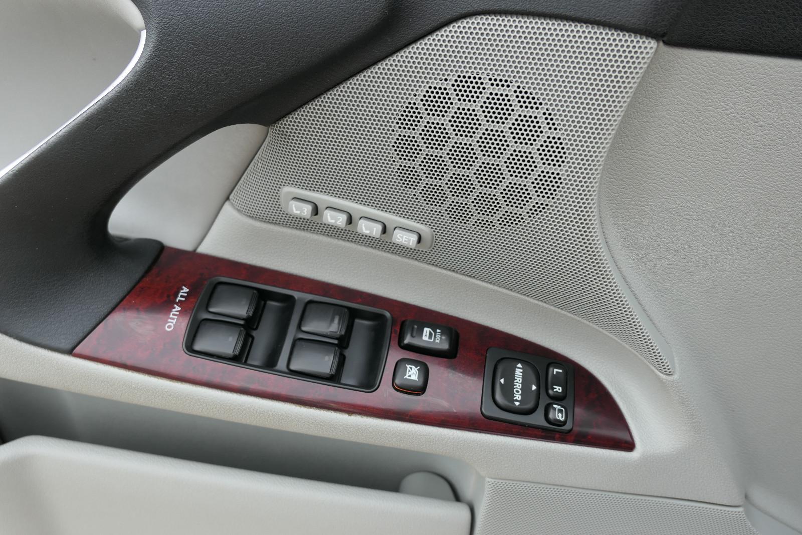 Lexus IS 250 V6 208ch - Attelage - Navi - Sièges ventilés - Xénon - Pneus toutes saisons