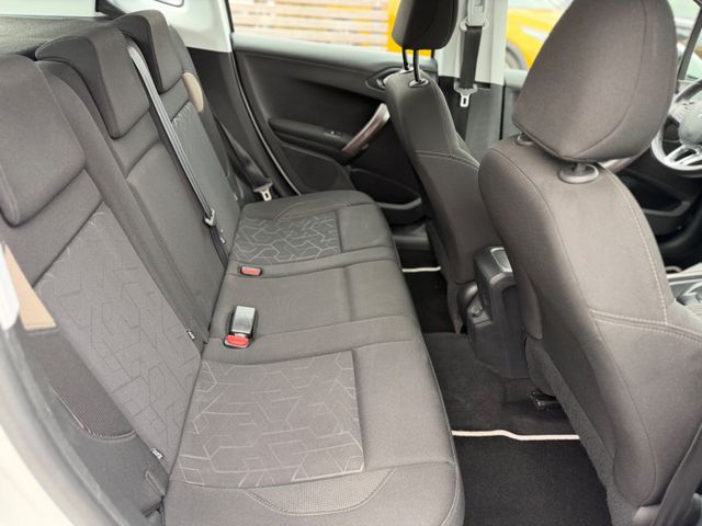 Peugeot 2008  Active / Klimaautomatik