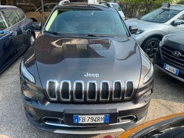 Jeep Cherokee - 2