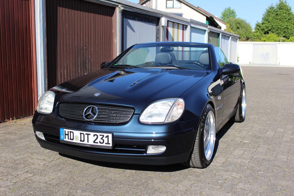 Mercedes-Benz SLK 230