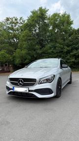 Mercedes-Benz CLA 200 - Coupe // AMG Line // Night Paket - Mercedes-Benz CLA 200: Coupé