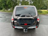 Mitsubishi Pajero 3.2 DI-D Top Aut. Leder / Navi / Xenon - Mitsubishi Pajero mit Diesel-Antrieb: A