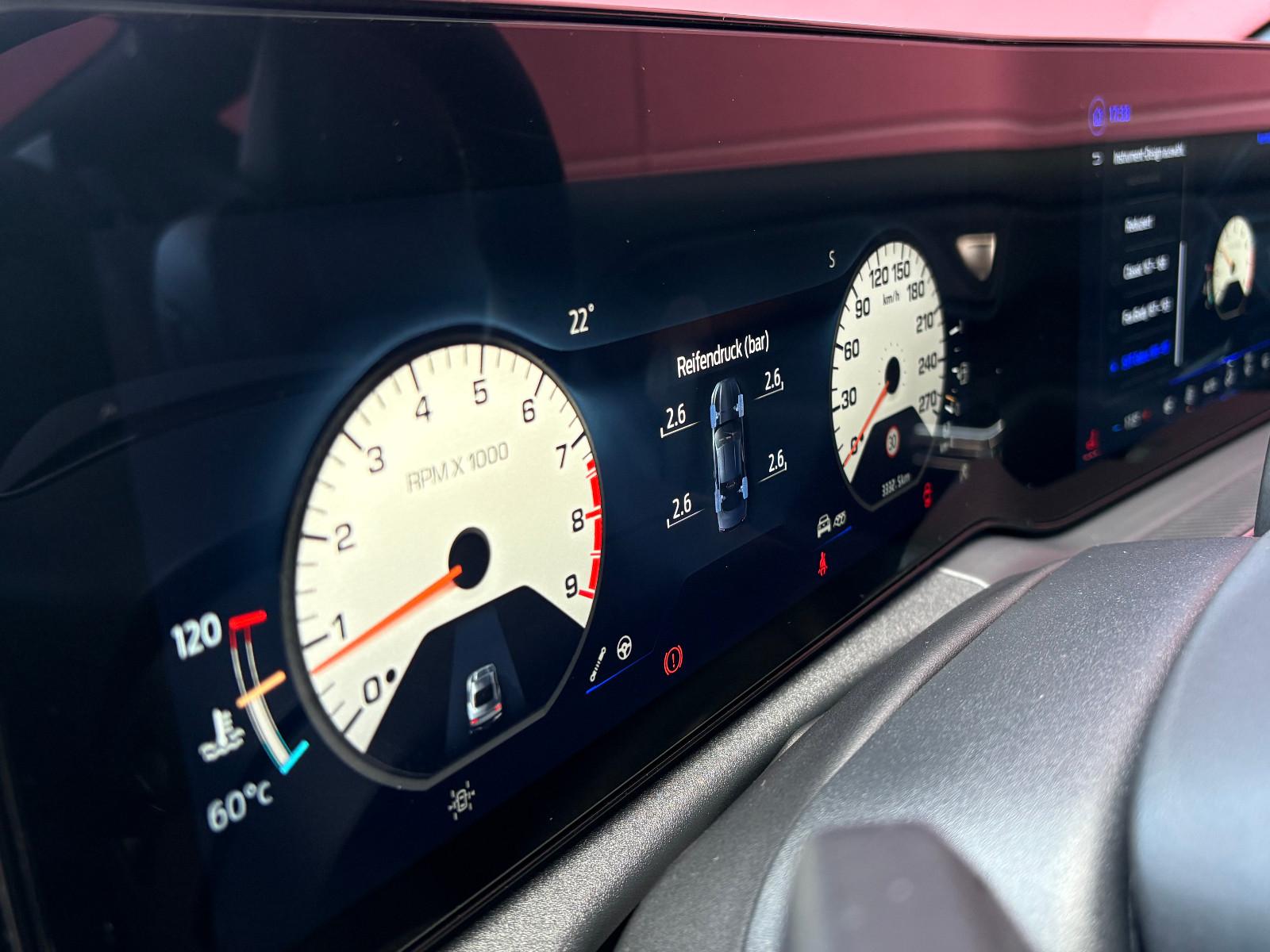 Ford MUSTANG GT 5.0 V8 COUPE NEUES MODELL NUR 3.332KM