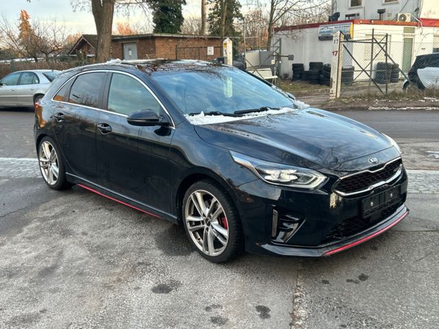 Kia Ceed 1.6 T-GDI  GT PANORAMA NAVI KAMERA