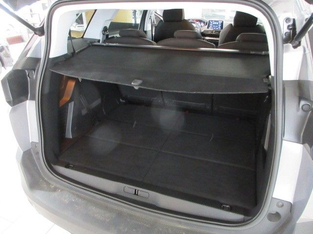 Fahrzeugabbildung Peugeot 5008 Active 1.2T NAVI/AHK/PDC/SHZ/7-SITZER/TEMPO