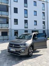 Volkswagen T-Cross 1.0 TSI OPF 81 kW DSG R-Line R-Line - Volkswagen T-Cross in Halle