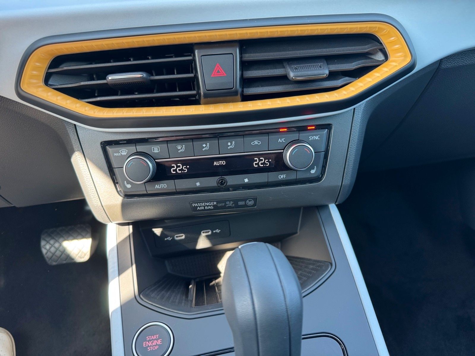 Fahrzeugabbildung SEAT Arona Style 1.0TSI