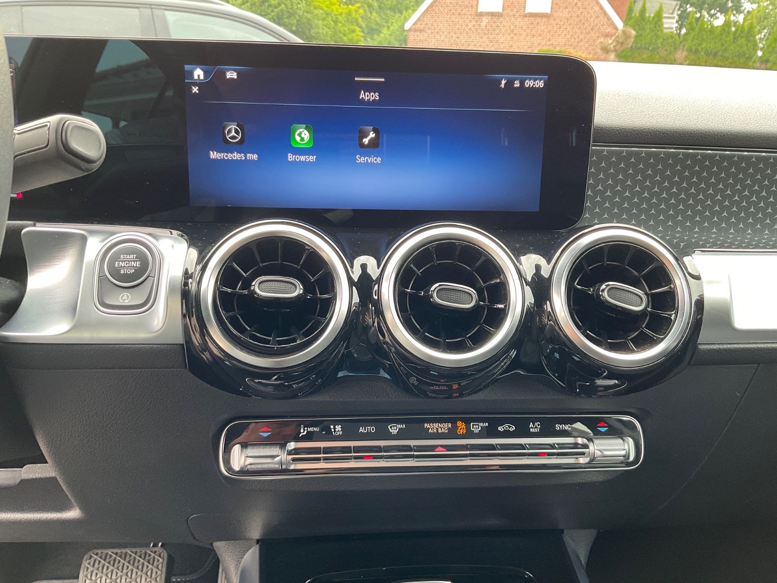 Fahrzeugabbildung Mercedes-Benz GLB 200 DCT,Navi,AHK,Distronic,Kamera,LED