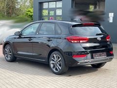 Fahrzeugabbildung Hyundai i30 1.0 T-GDI Edition 30+ *Navi*CarPlay*CAM*LED*
