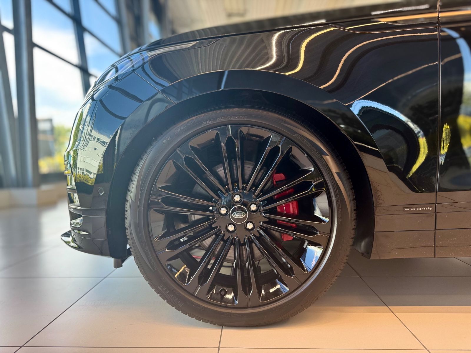Land Rover Range Rover Velar Autobiography P400 imagem 2