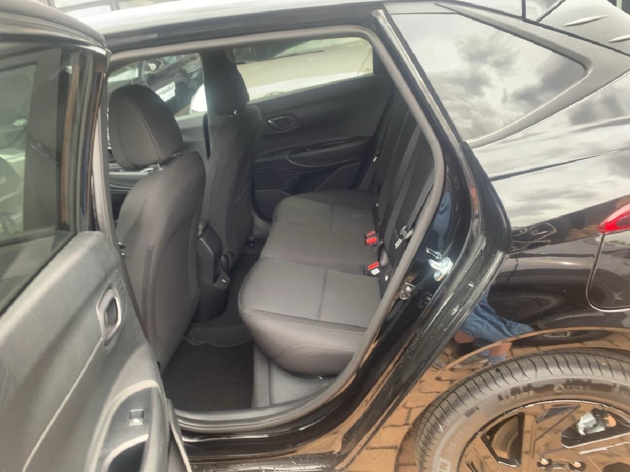 Fahrzeugabbildung Hyundai i20 Blackline bis 30.07. FAST START