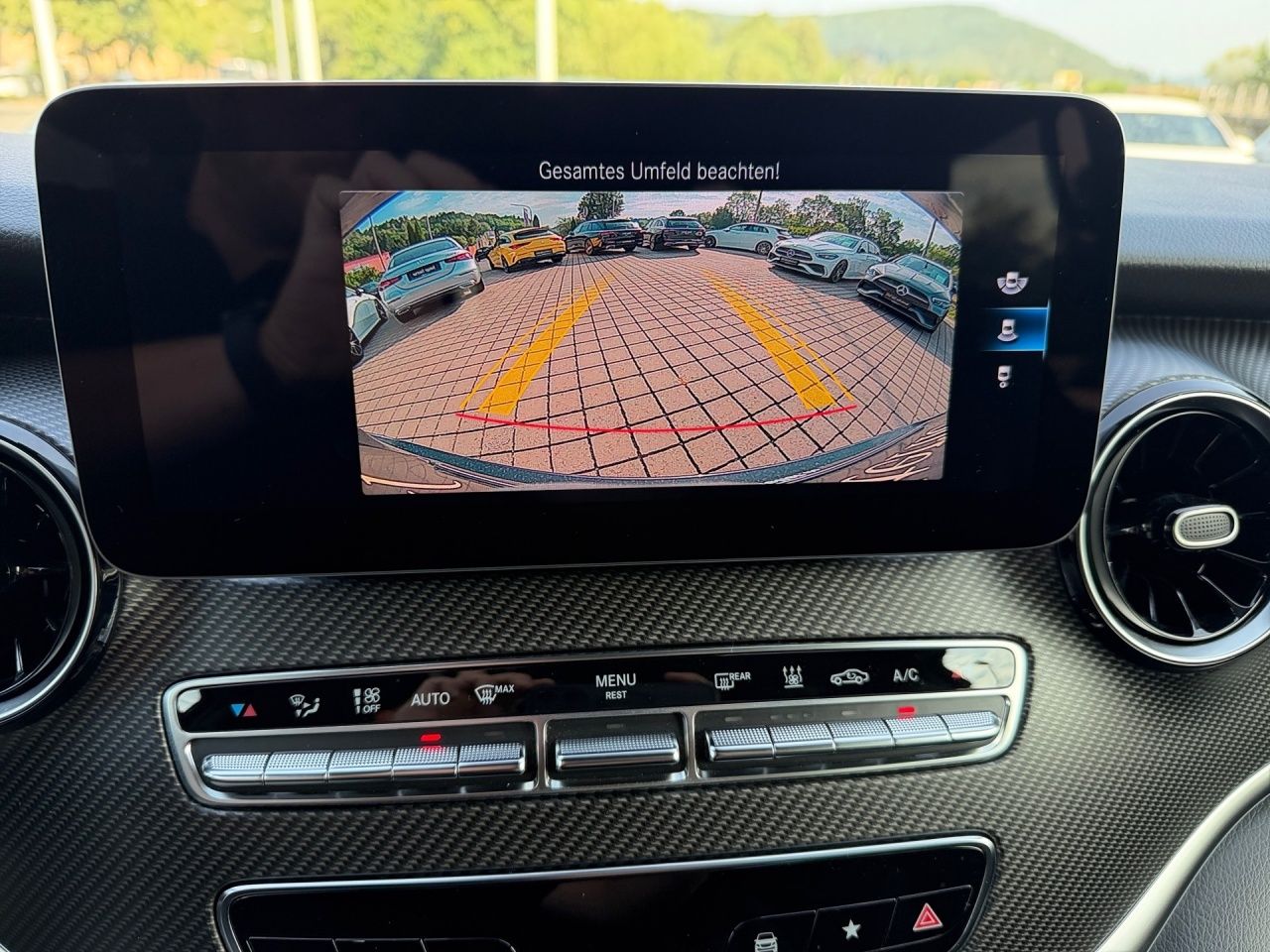 Fahrzeugabbildung Mercedes-Benz V 300 d 4M EDITION Lang AMG+NIGHT+AHK+LANG+DISTR
