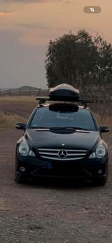 Mercedes-Benz Mercedes R-Klasse 320 | 7-Sitzer - Mercedes-Benz E 320 in Düsseldorf