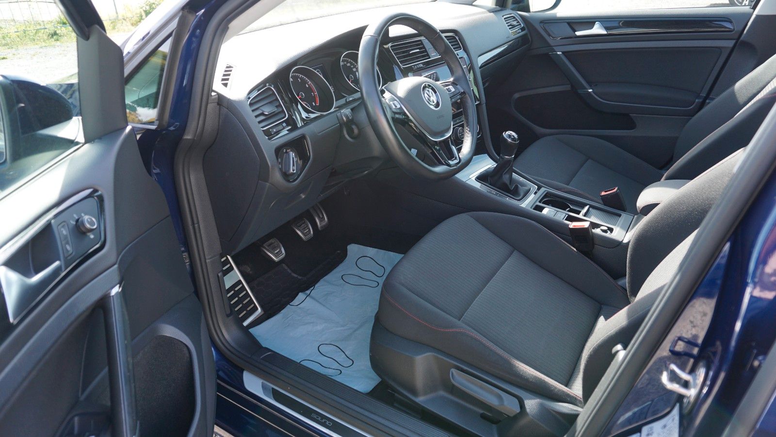 Fahrzeugabbildung Volkswagen Golf VII Variant Sound Panorama,ACC,AppleCarPlay