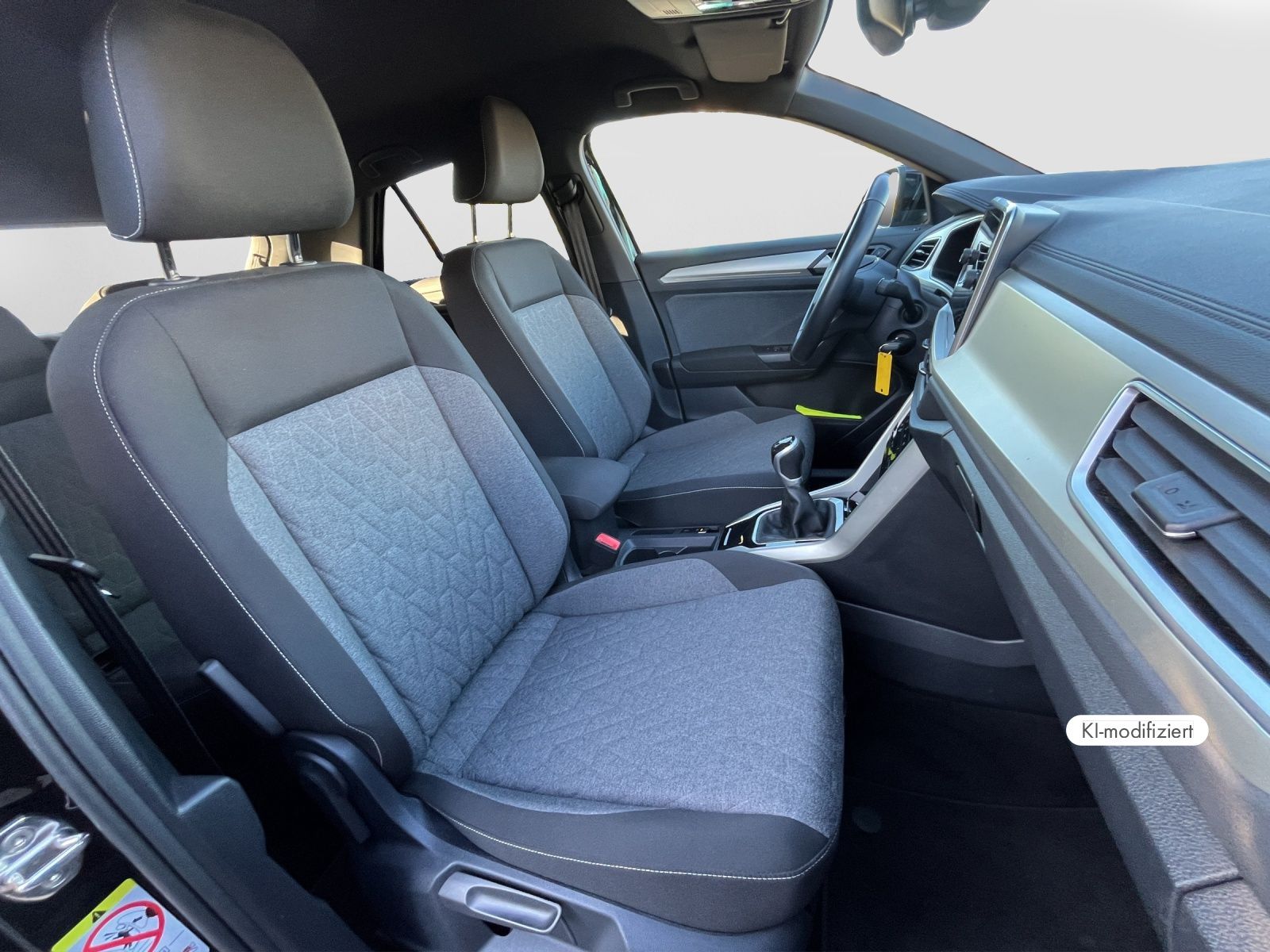 Volkswagen T-Roc - Bild 5