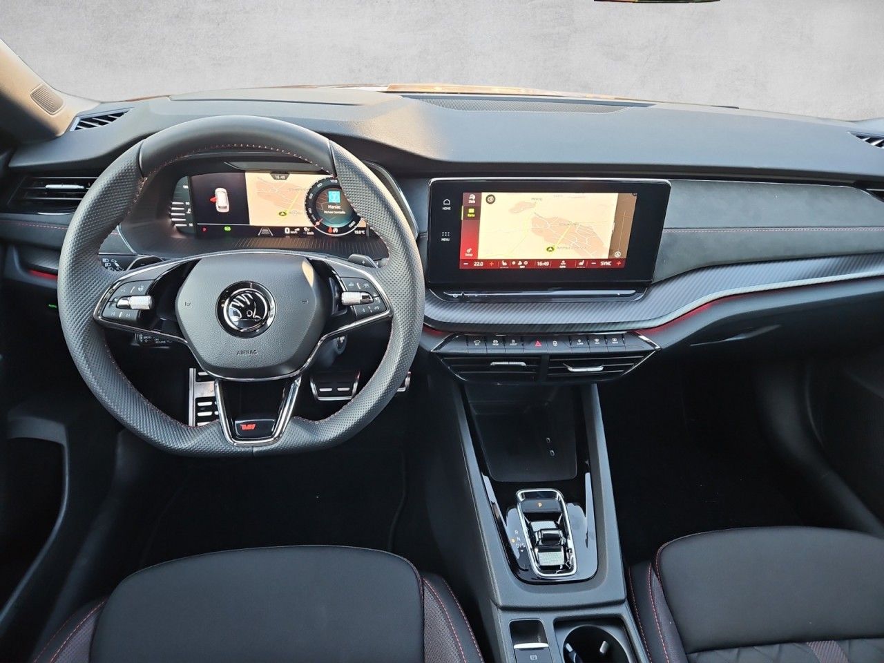 Fahrzeugabbildung SKODA Octavia Combi RS TSI 2.0 TSI DSG MATRIX/HUD/NAVI