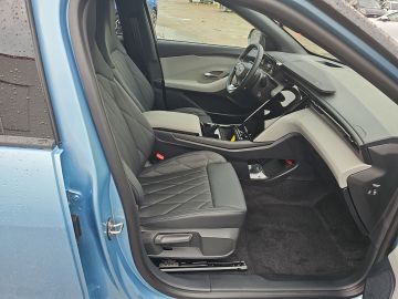 Bild 13 Ford Explorer RWD HUD AHK-el. klappb. El. Fondsitzver