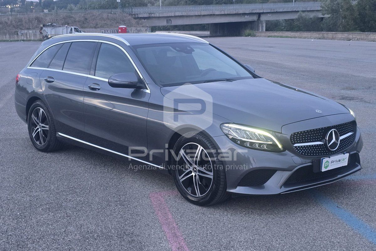 Mercedes-Benz MERCEDES C 220 d S.W. Auto Business imagem 3