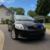 Toyota Auris 2,0-l-D-4D Sol Sol - Toyota Auris in Aachen