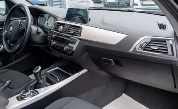 Fahrzeugabbildung BMW 120i Advantage KLIMAAUTO.|PDC|SHZ|