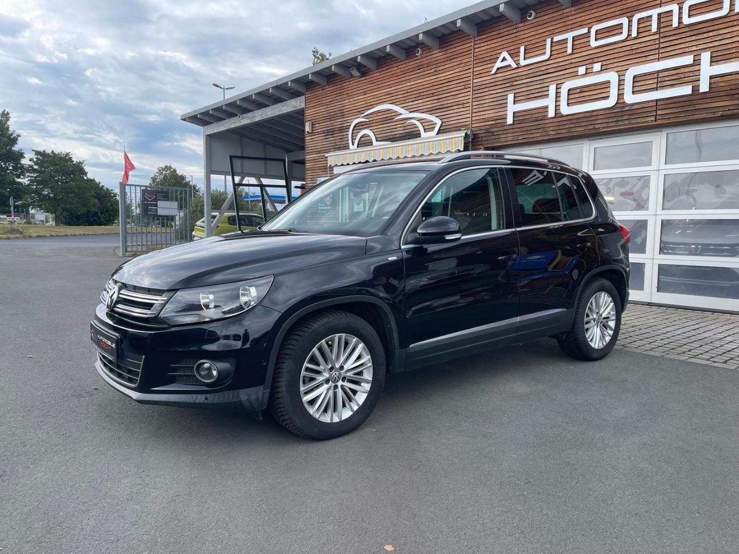 Volkswagen Tiguan Sport & Style BMT AHK-klappbar Navi Dyn. 