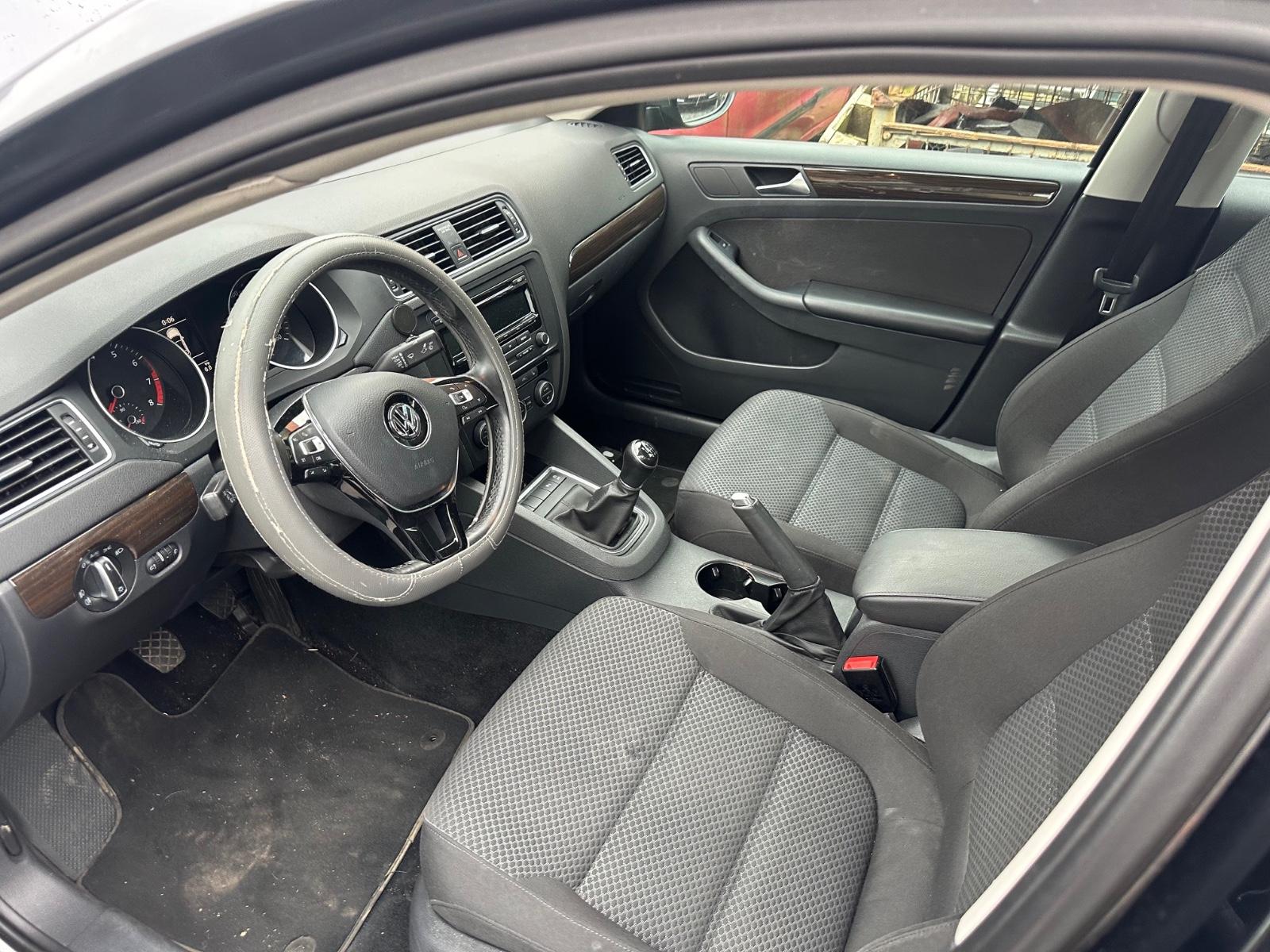 Volkswagen Jetta VI Basis BMT