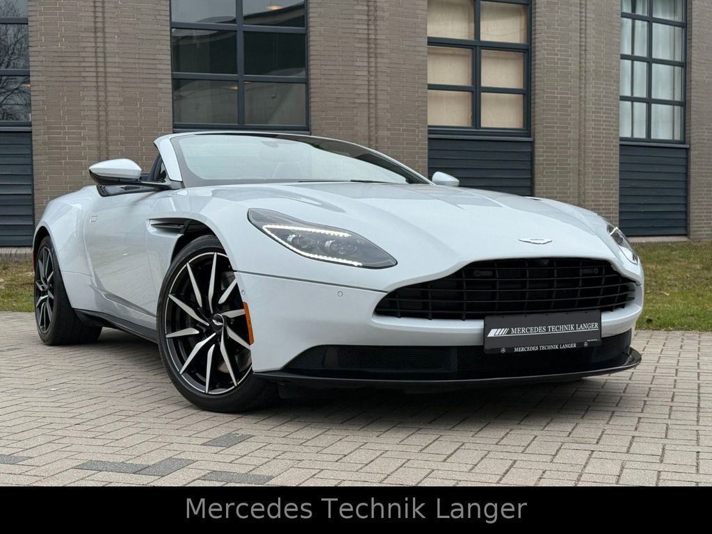 Aston Martin DB11
