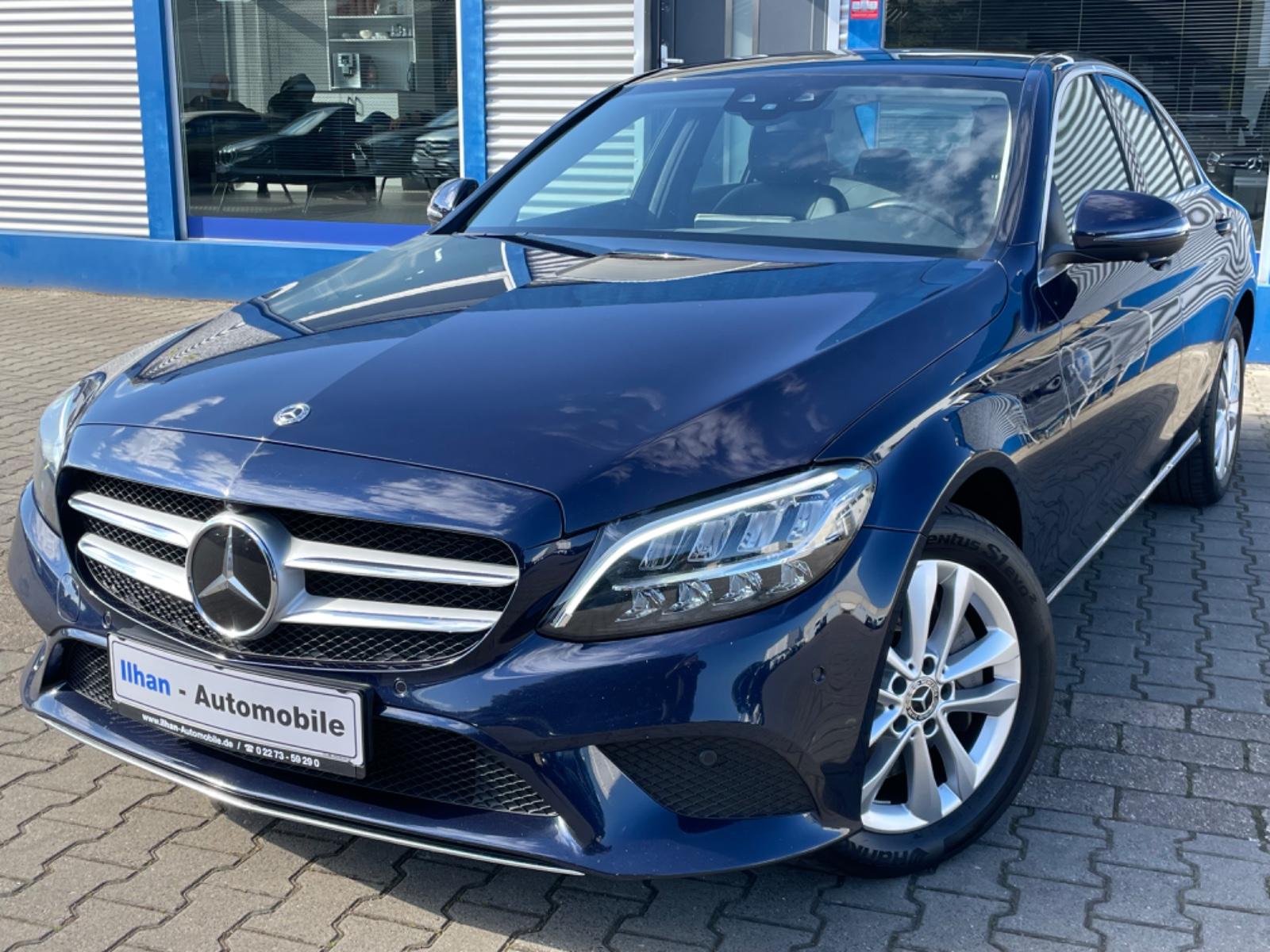 Mercedes-Benz C 300 e 4Matic Lim.*LED*PANO*TLEDER*NAV*RCAM*ACC
