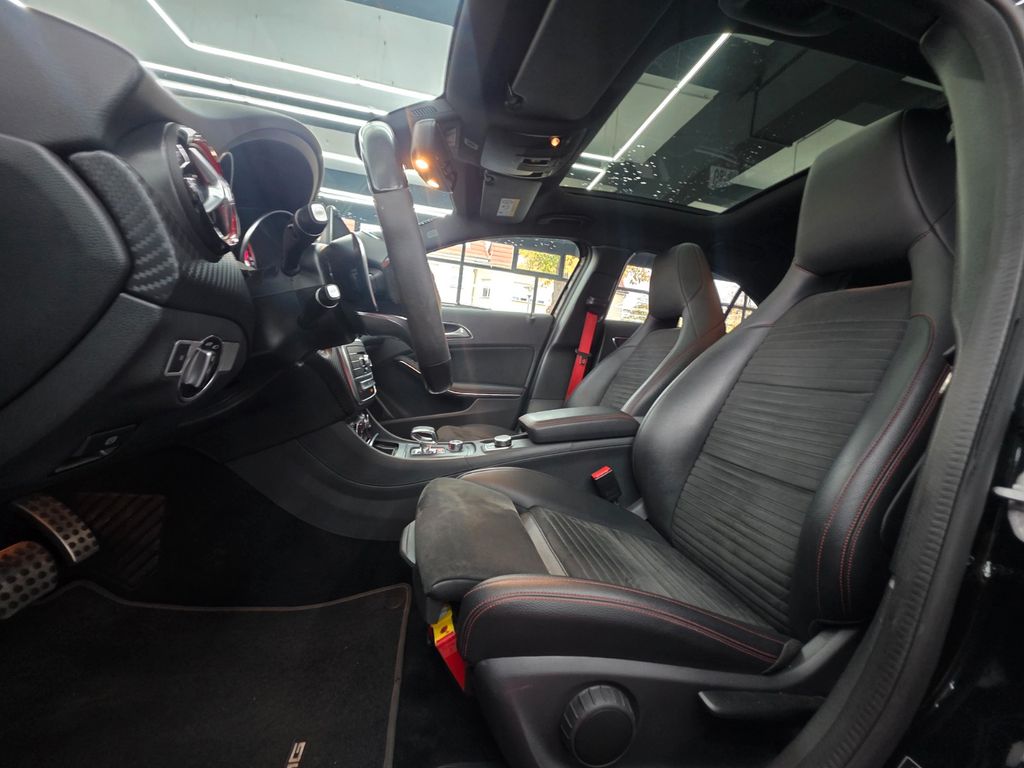 MERCEDES-BENZ A-Class 2017