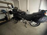Honda  Montesa NT 650 V DEAUVILLE - HONDA MONTESA