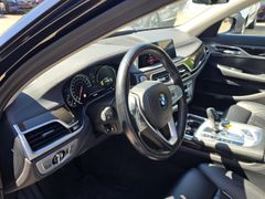 Fahrzeugabbildung 730 d xDrive Lim Laserlicht HUD AD StandHZG Navi