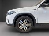 Mercedes-Benz EQB 300 4M Progressive*HUD*NIGHT*Pano*360°*18"*+ - weiße Mercedes-Benz EQB