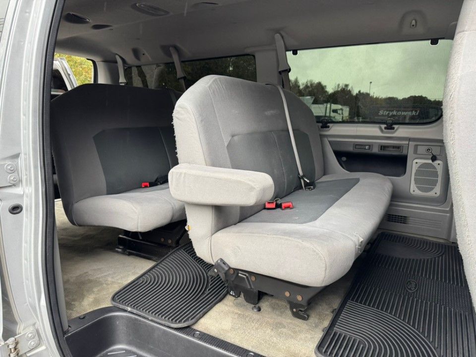 Fahrzeugabbildung Ford Econoline E350 XL 5.4 V8 Flexfuel LPG AHK