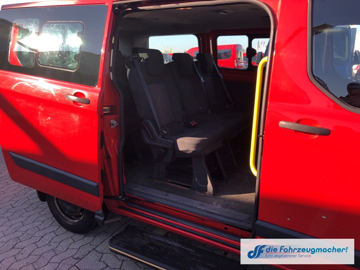Fahrzeugabbildung Ford Transit Custom Kombi 300 L1 2.2 TDCi *2398 *KLIM