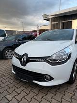 Renault Clio IV Limited - Renault Clio Gebrauchtwagen in Düsseldorf