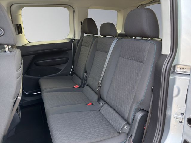 Caddy 2.0 TDI Move DSG SHZ AHK LED PANO 7-SITZER