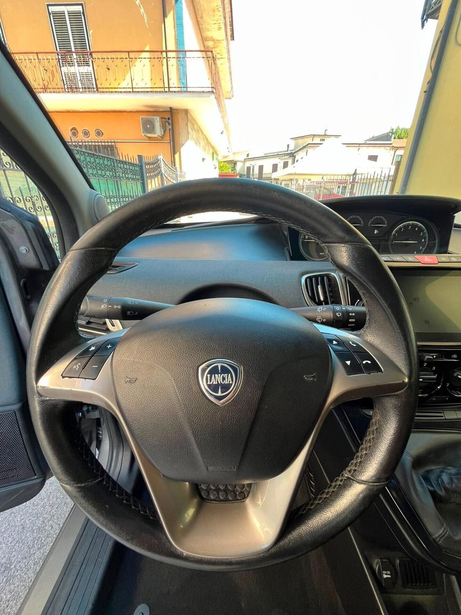 Lancia Ypsilon 1.0 Hybrid Gold - 2022.