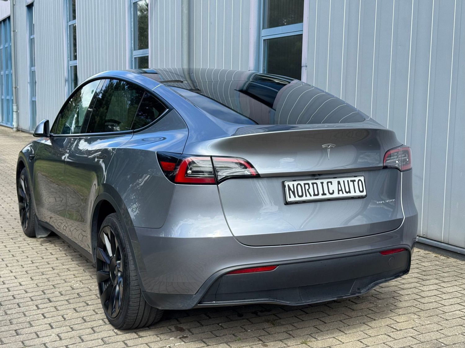 Tesla Model Y Long Range Dual AWD foto 5