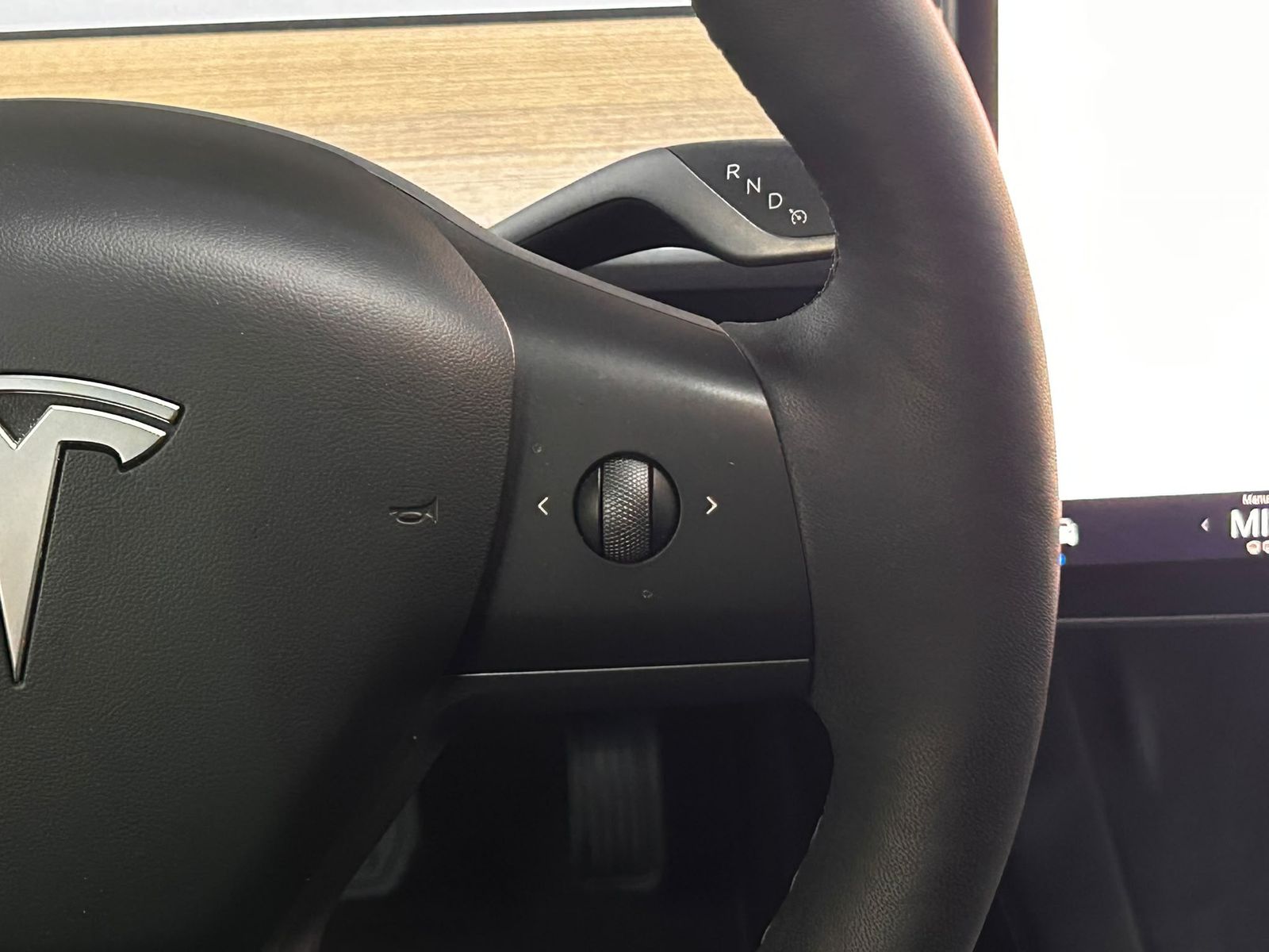 Fahrzeugabbildung Tesla Model 3 Long Range Dual AWD PANO+LED+NAVI+KAM+WP