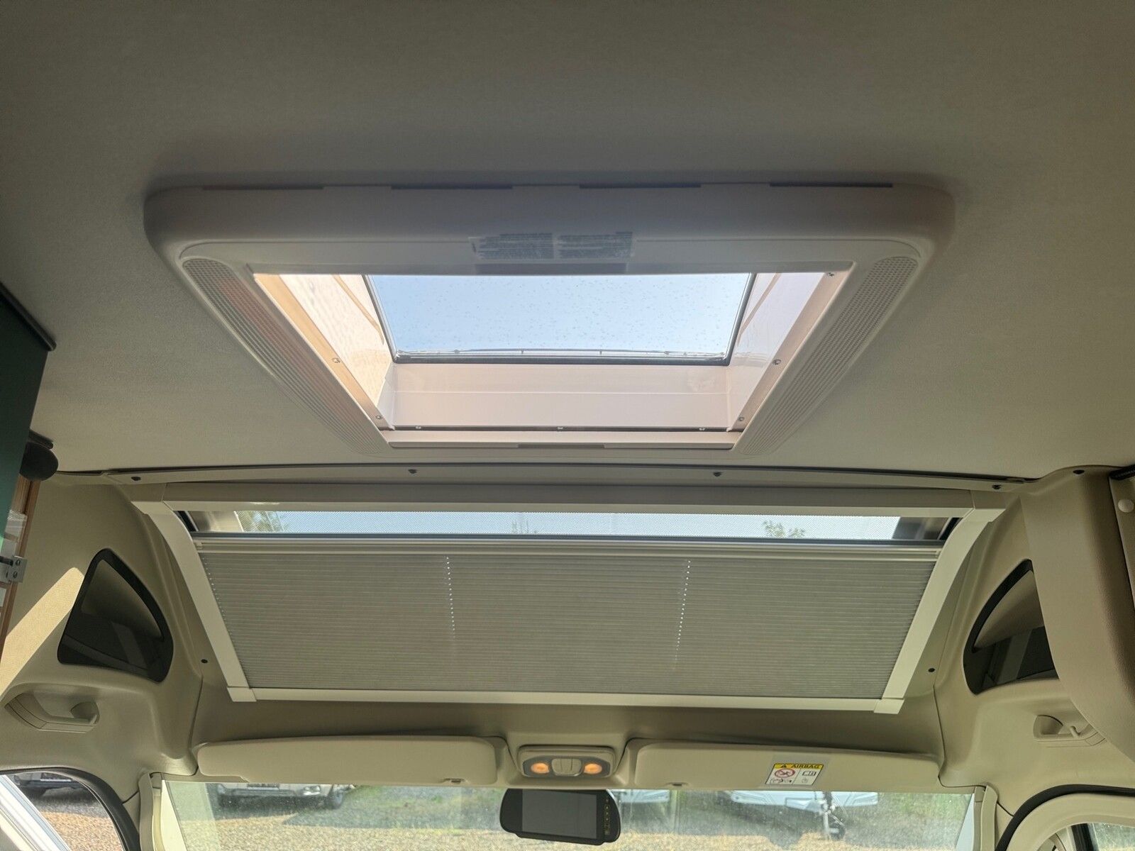 Fahrzeugabbildung Karmann Dexter DE 600 Markise / Concept Paket