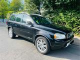 Volvo XC90 D5 AWD Momentum /7-Sitzer /AHK ... - Volvo XC90 aus 2013: Geländewagen