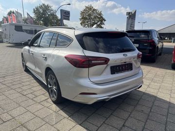 Ford Focus Turnier 1.0 EcoBoost ST-LINE X