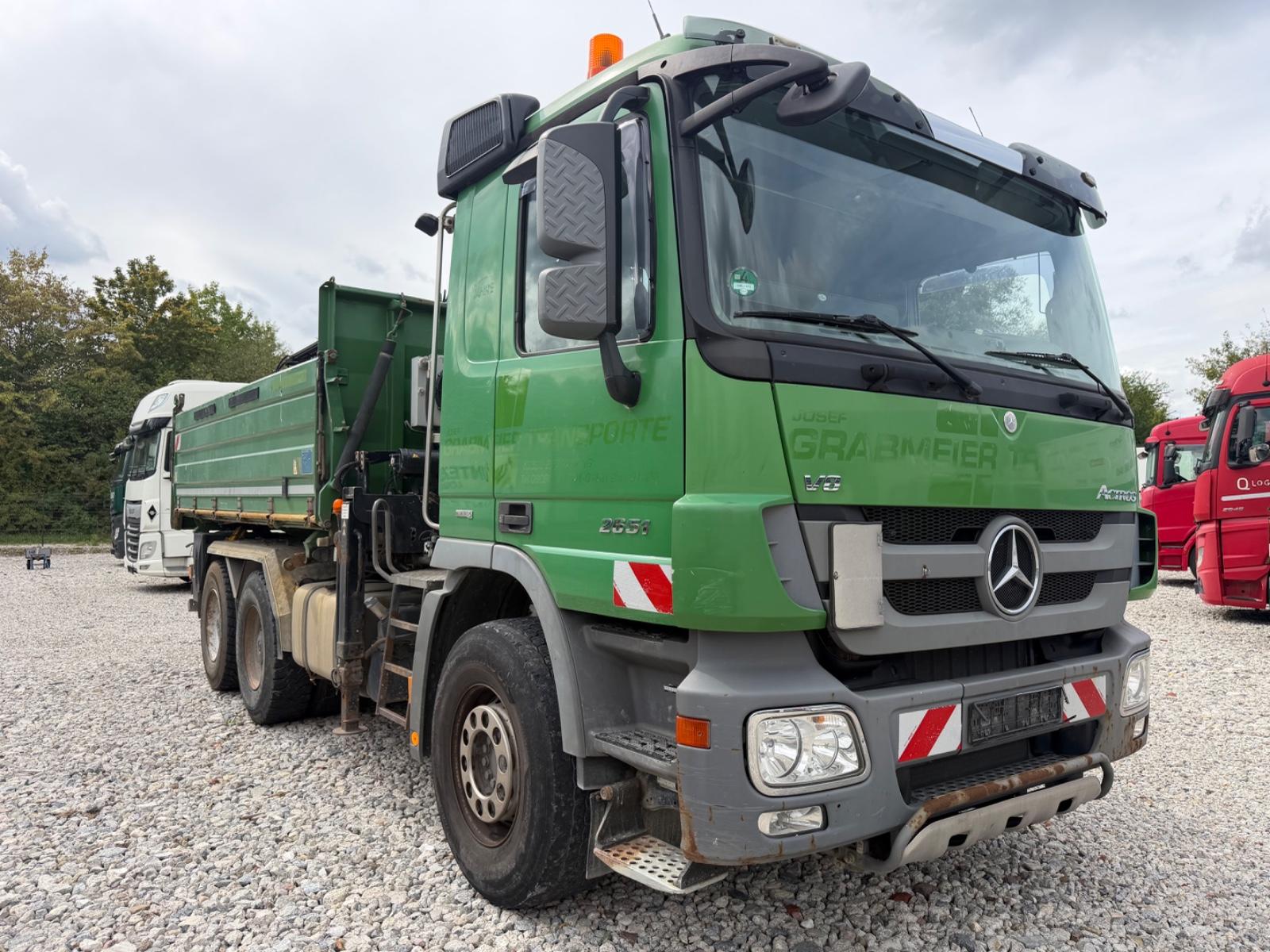 Mercedes-Benz 2651