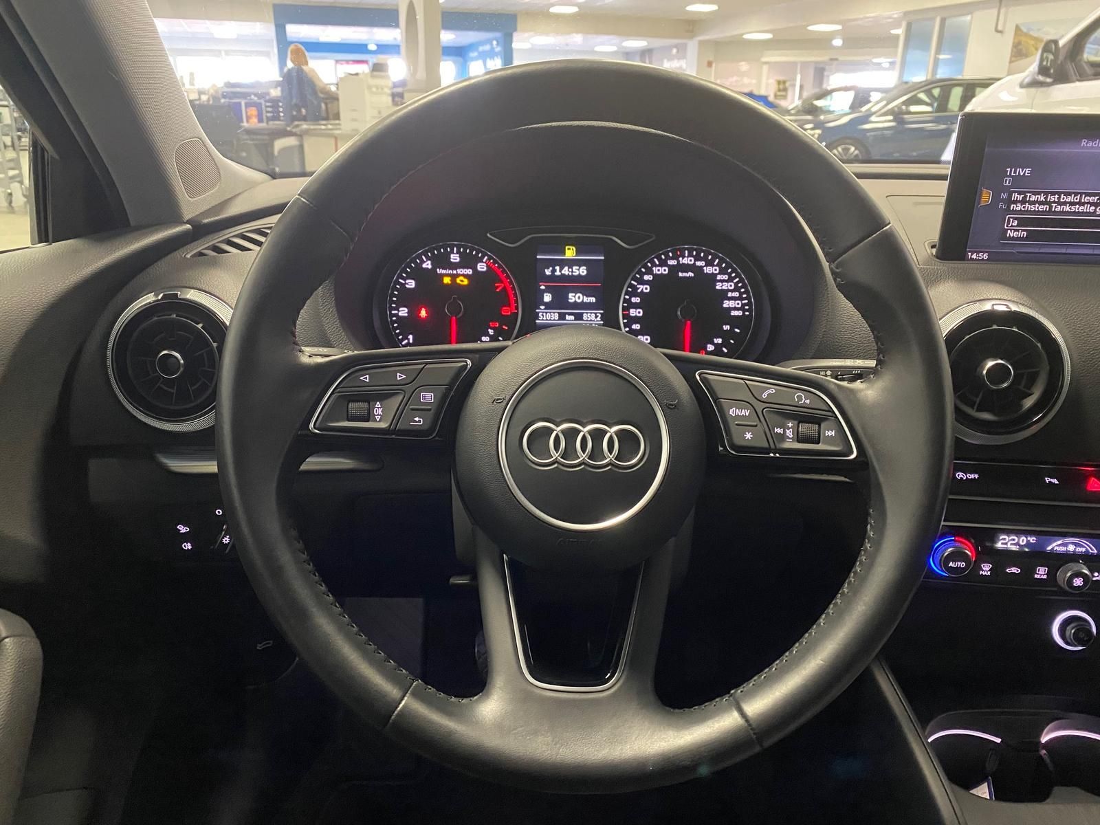 Fahrzeugabbildung Audi A3 1.5 ACT 35 TFSI SPORT NAVI+PDC+SITZHEIZ+KLIMA