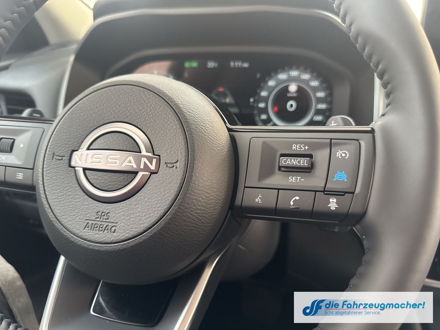 Fahrzeugabbildung Nissan Qashqai N-Connecta Navi 360 Kamera LED Apple Car