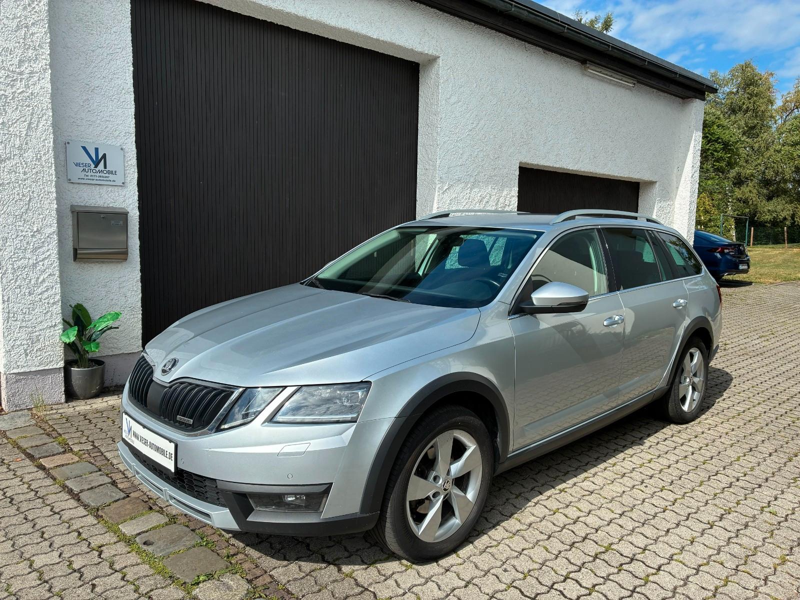 Skoda Octavia Combi Scout 4x4 Standheizung AHK !