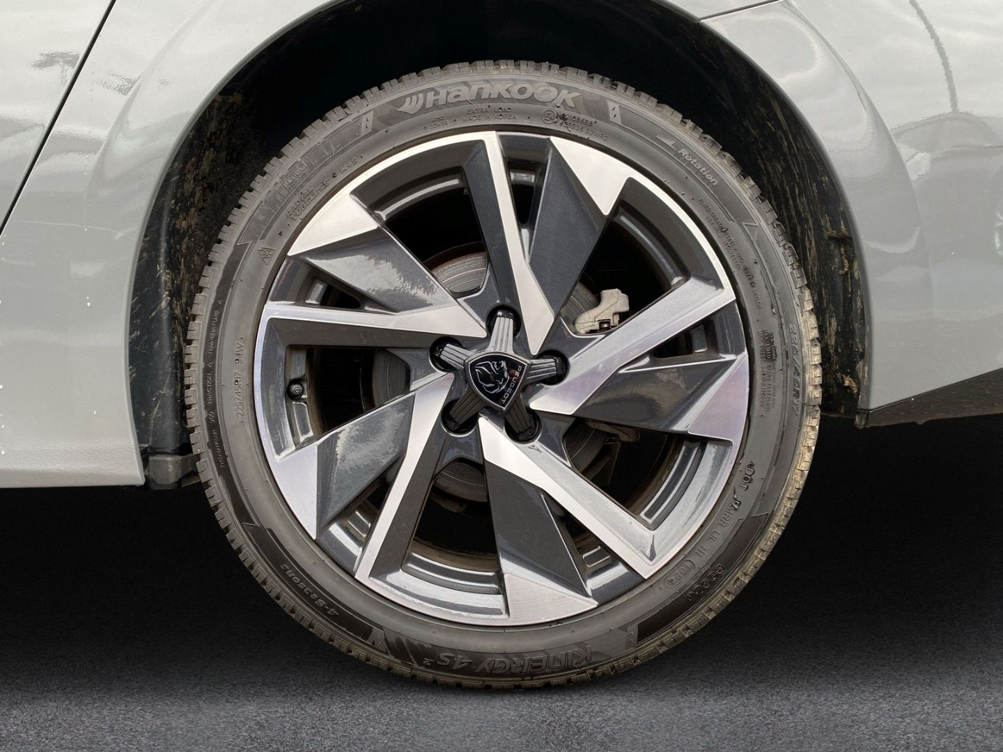 Fahrzeugabbildung Peugeot 308 SW GT 1.2 PureTech 130 EU6e