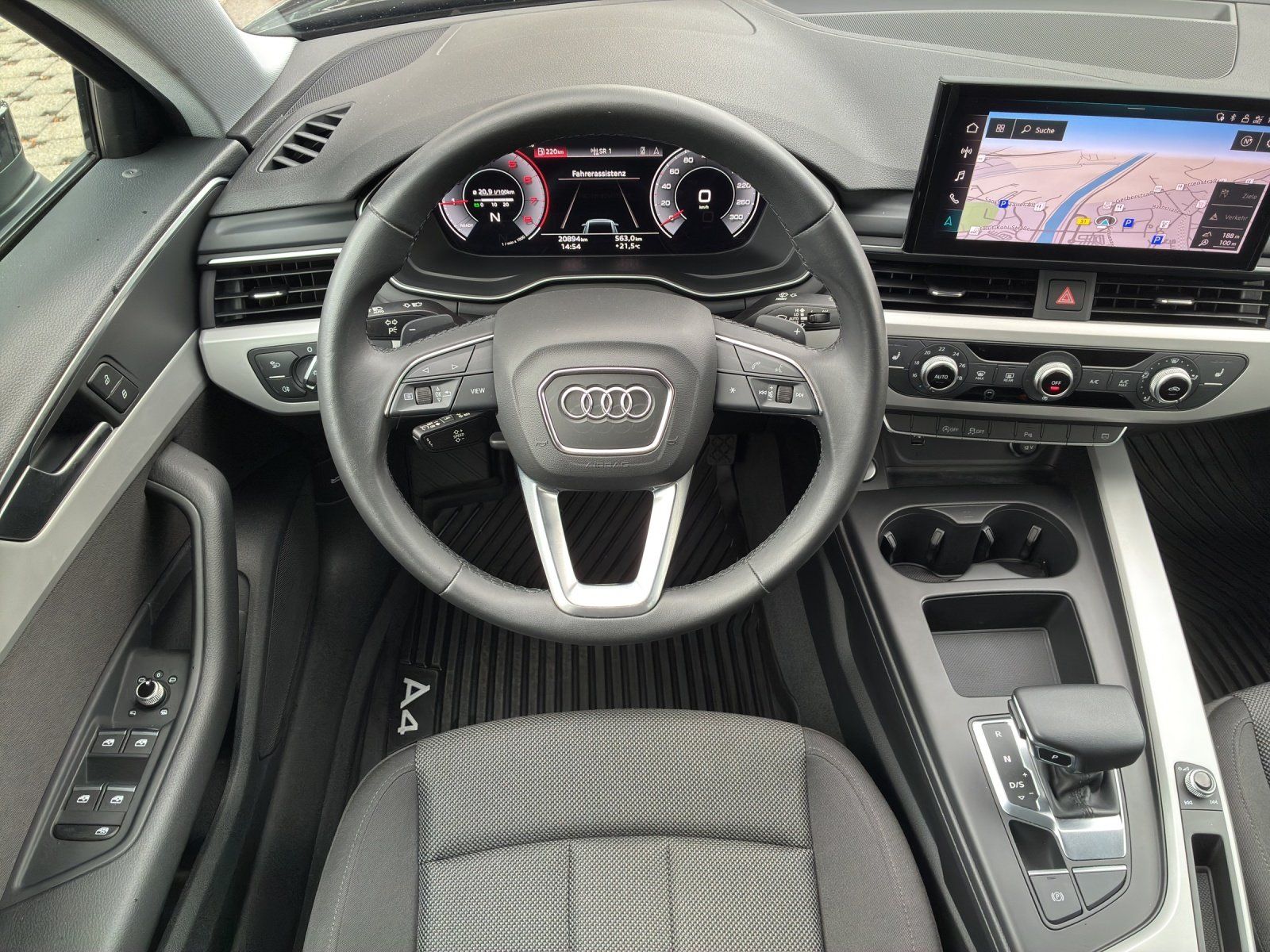 Fahrzeugabbildung Audi A4 Avant 35 2.0 TFSI advanced Kamera,Navi,SHZ,LM